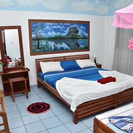 Hotel Happy Tuna Hikkaduwa Exteriér fotografie