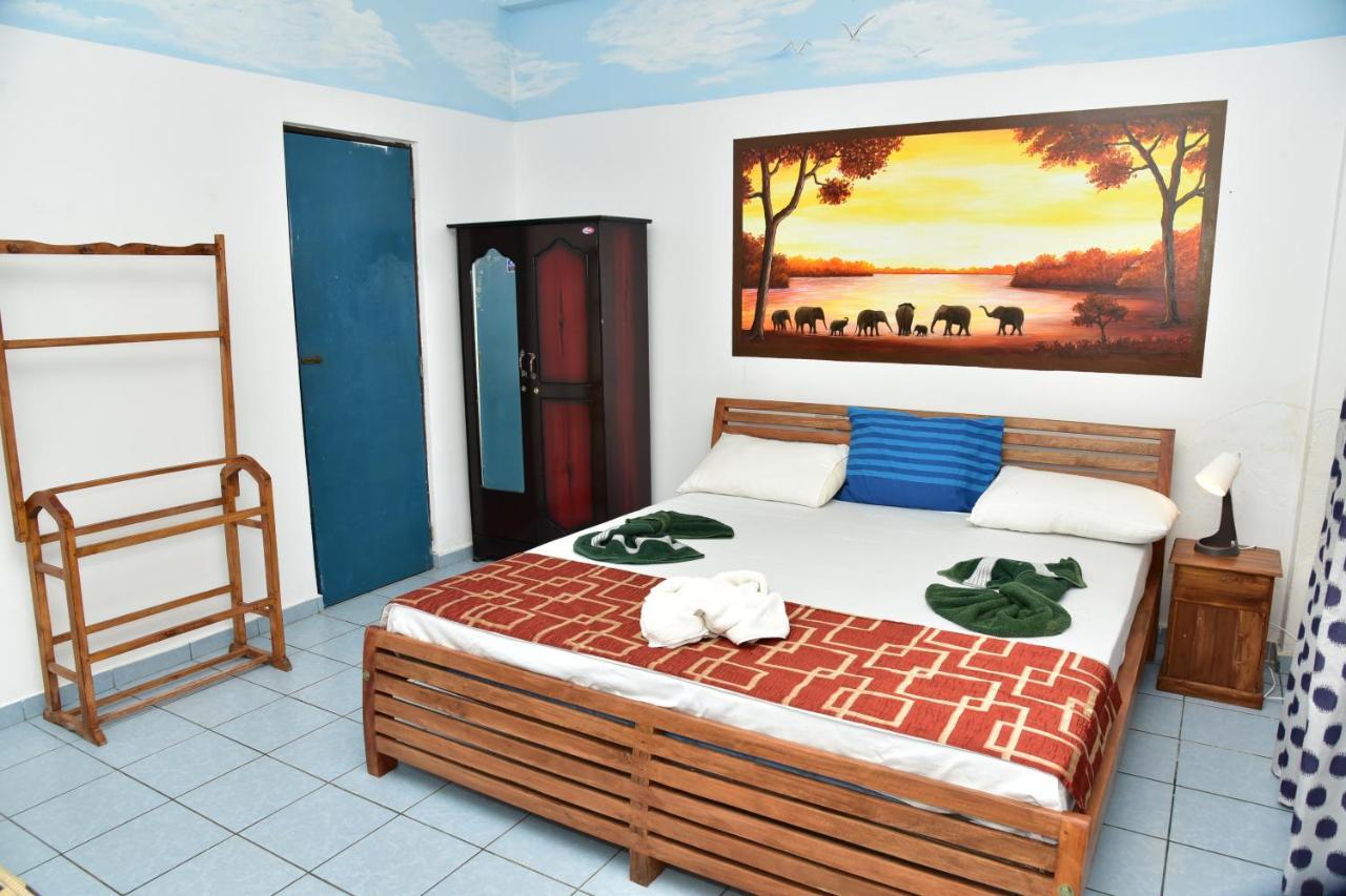 Hotel Happy Tuna Hikkaduwa Exteriér fotografie