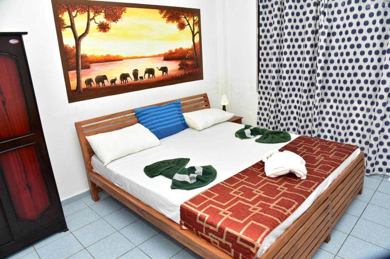 Hotel Happy Tuna Hikkaduwa Exteriér fotografie