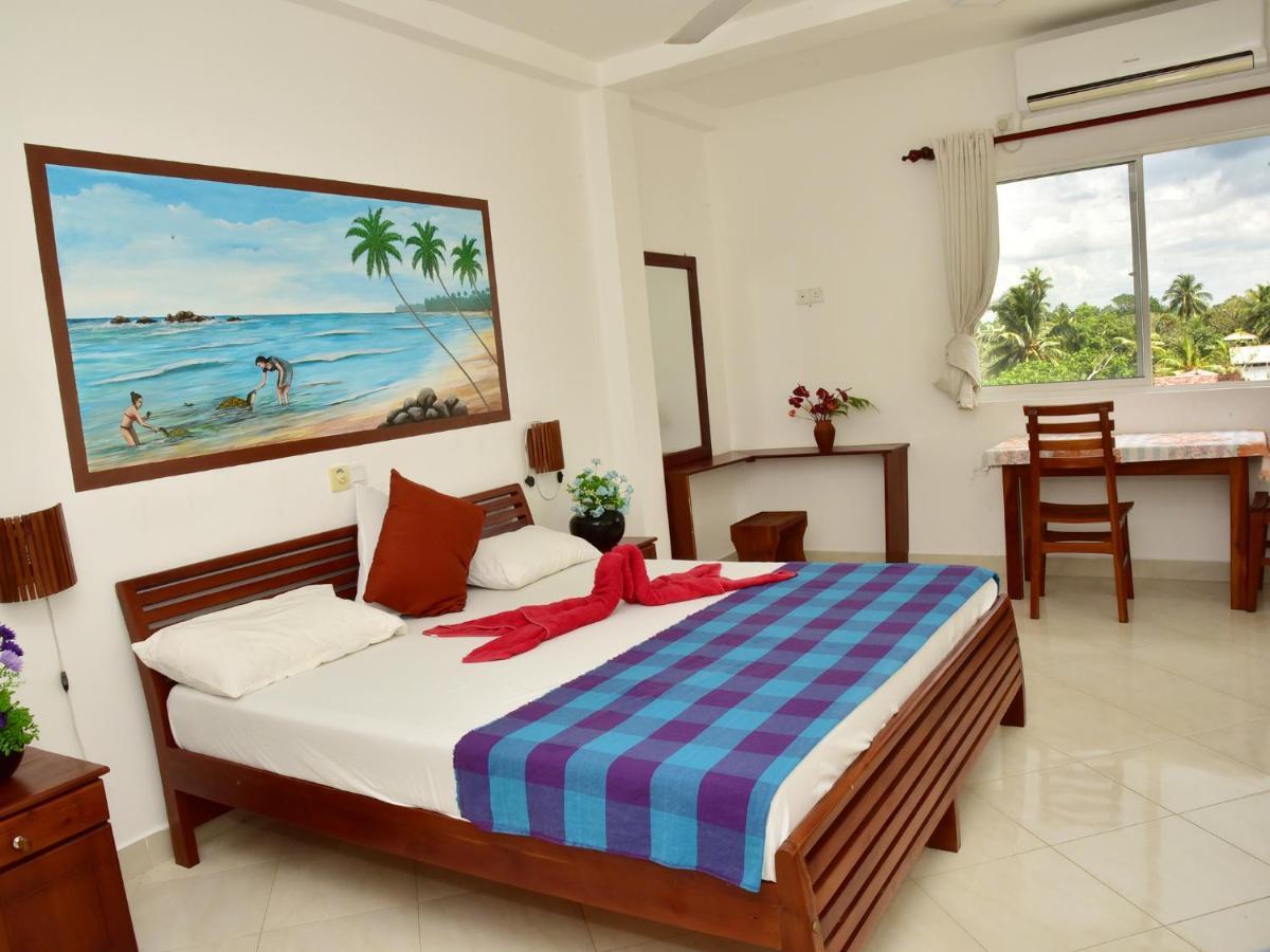 Hotel Happy Tuna Hikkaduwa Exteriér fotografie