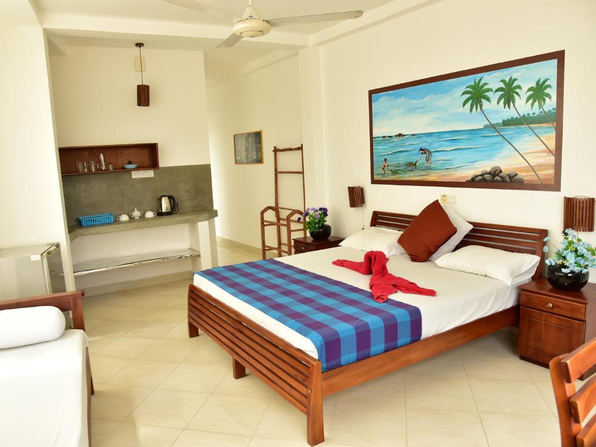 Hotel Happy Tuna Hikkaduwa Exteriér fotografie