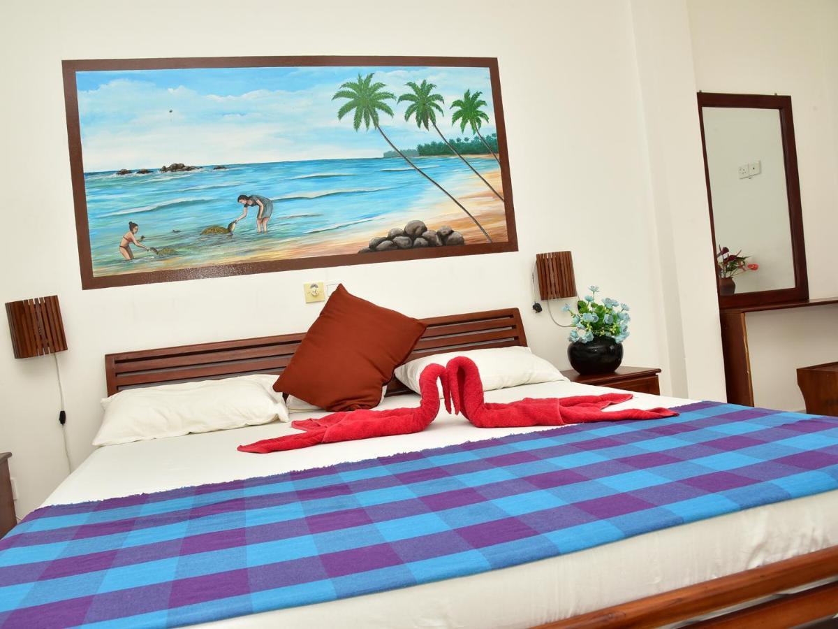 Hotel Happy Tuna Hikkaduwa Exteriér fotografie